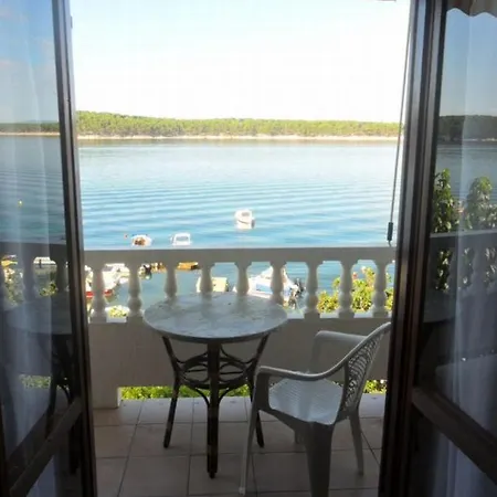 Apartment Pearl Rab Town